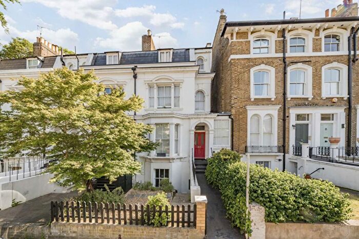 1 Bedroom Flat To Rent In Cambrian Road, Richmond, TW10