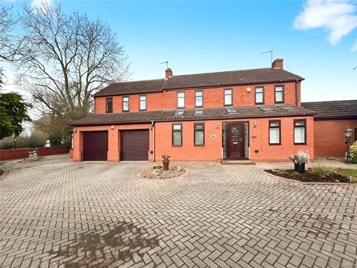 5 Bedroom Detached House To Rent In Grosvenor Court, Fishlake, Doncaster, South Yorkshire, DN7