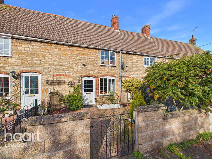 2 Bedroom Terraced House For Sale In Station Road, Branston, LN4