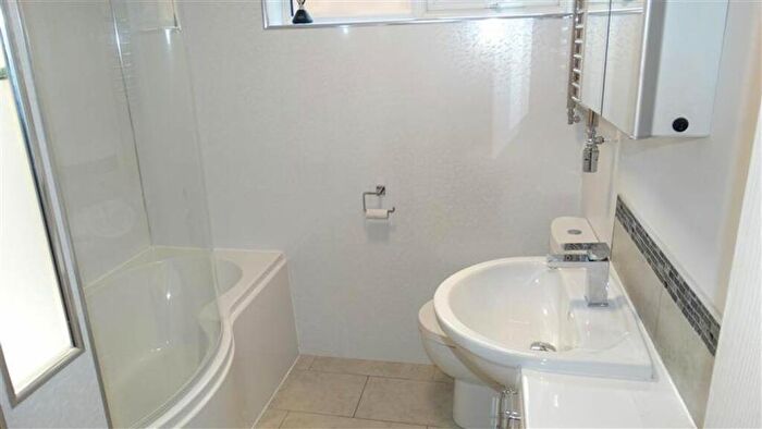 2 Bedroom Bungalow To Rent In Green Lane, Peterborough, PE7