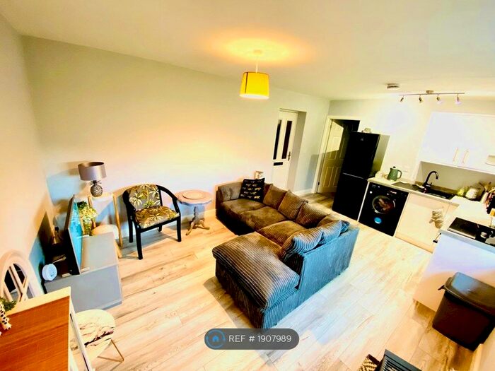 2 Bedroom Flat To Rent In Bowmer Road, Derby, DE24