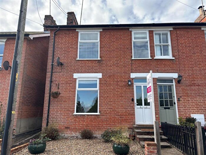 3 Bedroom Semi-Detached House To Rent In Castle Road, Hadleigh, IP7