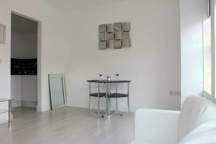 1 Bedroom Apartment To Rent In Palmerston Road, Harrow, HA3