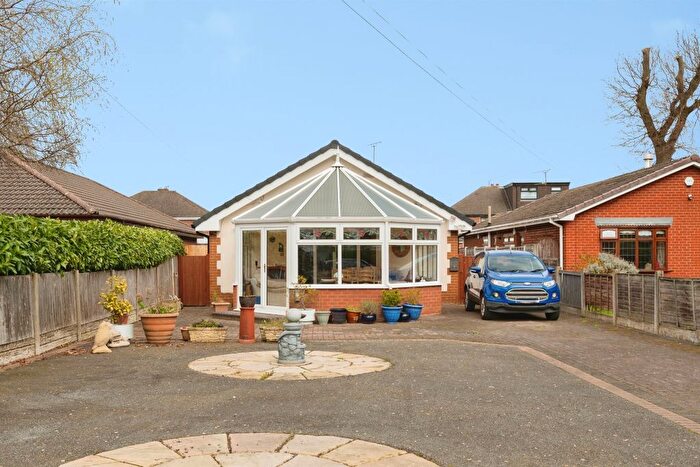 3 Bedroom Detached Bungalow For Sale In Woodland Road, Whitby, Ellesmere Port, CH65