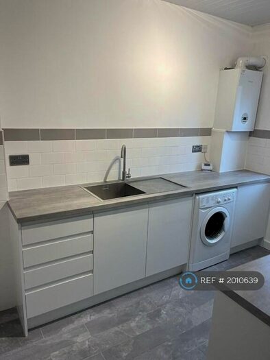 1 Bedroom Flat To Rent In Colinslee Avenue, Paisley, PA2