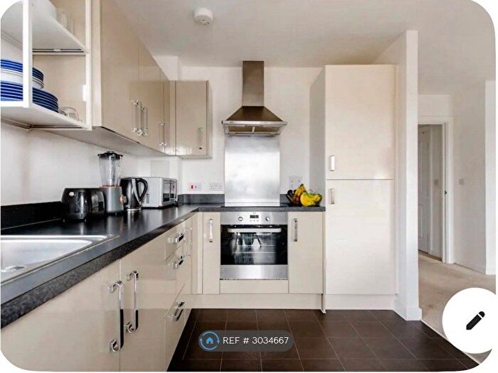 2 Bedroom Flat To Rent In Clydesdale Way, Belvedere, DA17