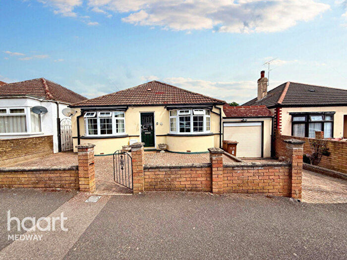 2 Bedroom Detached Bungalow For Sale In Haig Avenue, Rochester, ME1