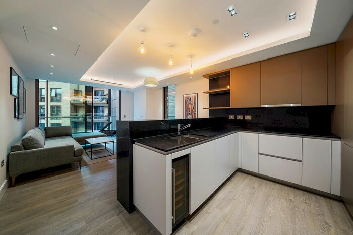 2 Bedroom Flat To Rent In Carrara Tower, Bollinder Place, London, EC1V