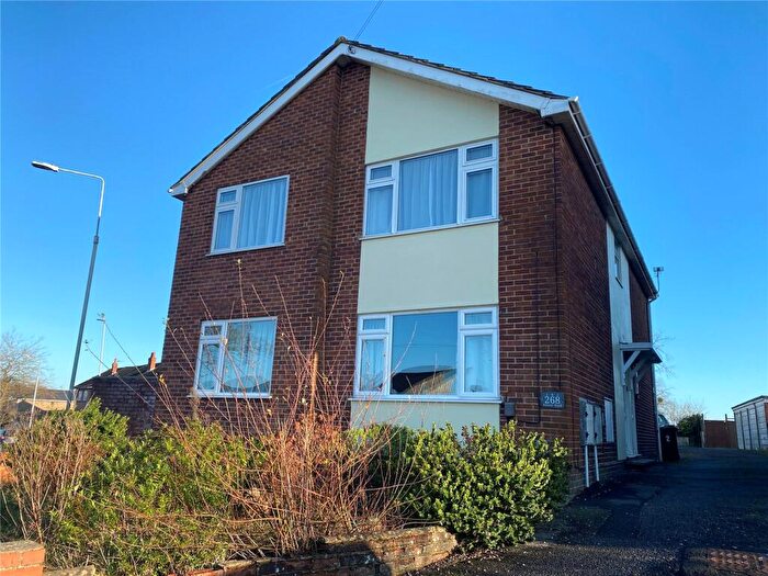2 Bedroom Apartment For Sale In Kinson Road, Kinson, Bournemouth, Dorset, BH10