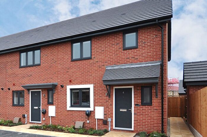 3 Bedroom Semi-Detached House To Rent In Spindle Way, Hardwicke, Gloucester, GL2