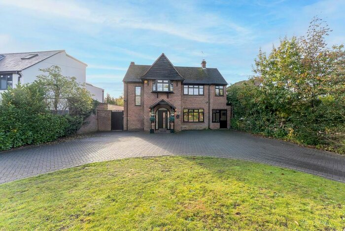4 Bedroom Detached House For Sale In Shenley Hill, Radlett, WD7