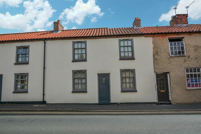 3 Bedroom Cottage To Rent In High Street, Messingham, Scunthorpe, DN17