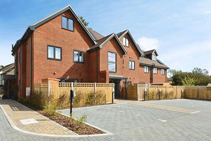 1 Bedroom Flat For Sale In Joinery Close, Princes Risborough, HP27
