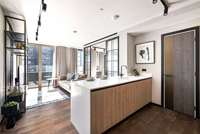1 Bedroom Apartment For Sale In The Stage, Hewett Street, London, EC2A