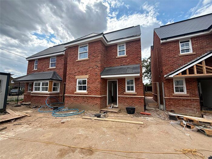 4 Bedroom Detached House For Sale In The Street, Upper Stoke, Rochester, Kent, ME3