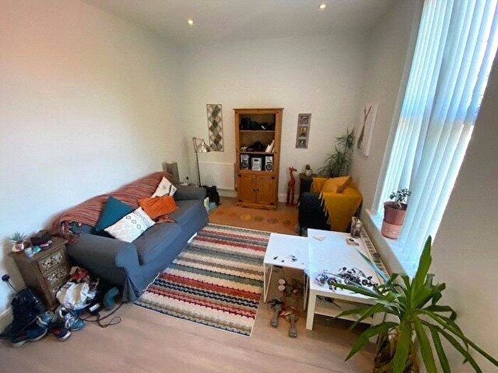 1 Bedroom Apartment To Rent In Ladybarn Road, Fallowfield, Manchester, M14
