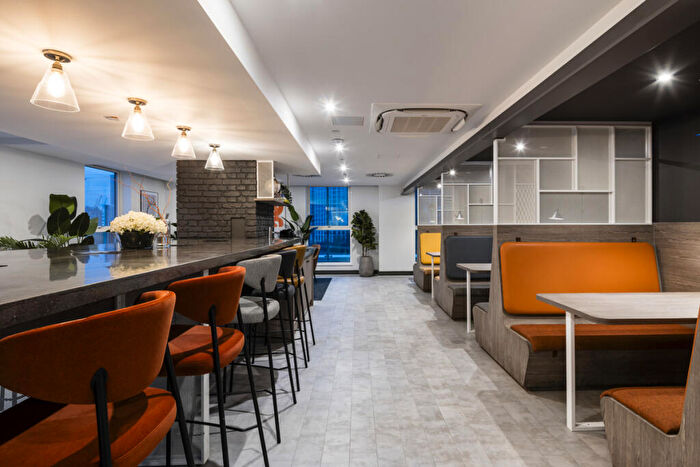 1 Bedroom Flat To Rent In Fizzy Ea B - Silvertown Way London, E16