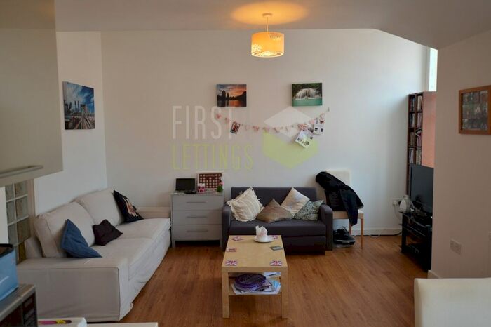 2 Bedroom Flat To Rent In Avenue Road Extension, Clarendon Park, LE2