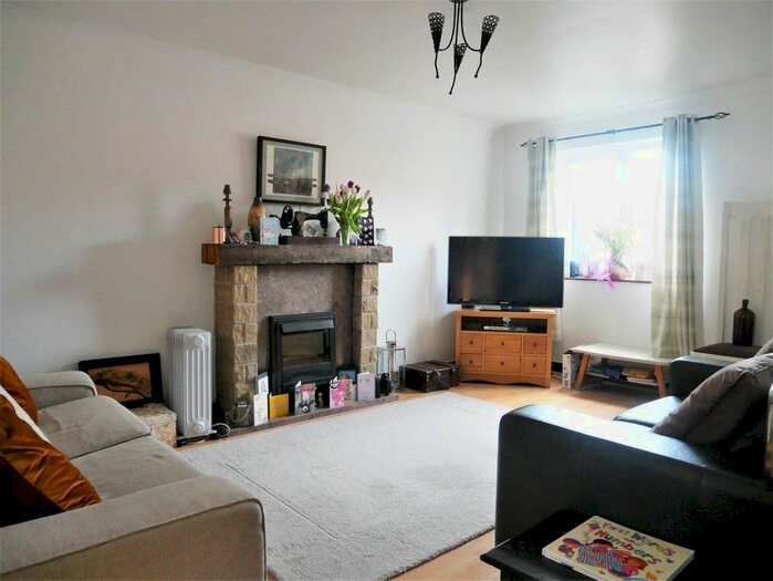 2 Bedroom Town House For Sale In Grange Garth, Linton On Ouse, York, YO30