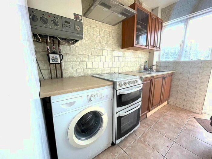 3 Bedroom Semi-Detached House To Rent In West Way, Heston, Hounslow, TW5