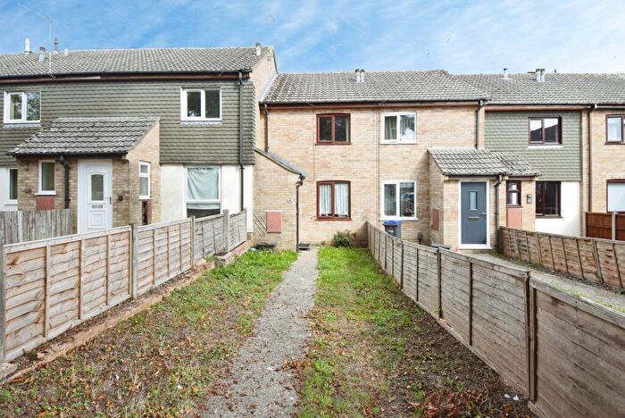 2 Bedroom Terraced House For Sale In Birchwood Drive, Durrington, Wiltshire, SP4