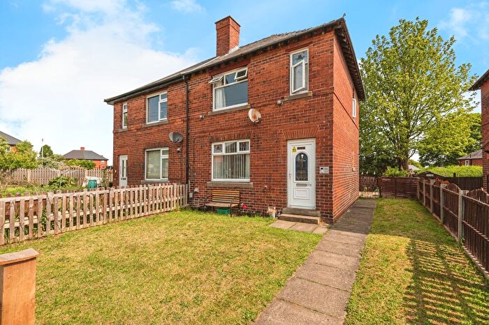 3 Bedroom Semi-Detached House For Sale In Overthorpe Avenue, Dewsbury, WF12