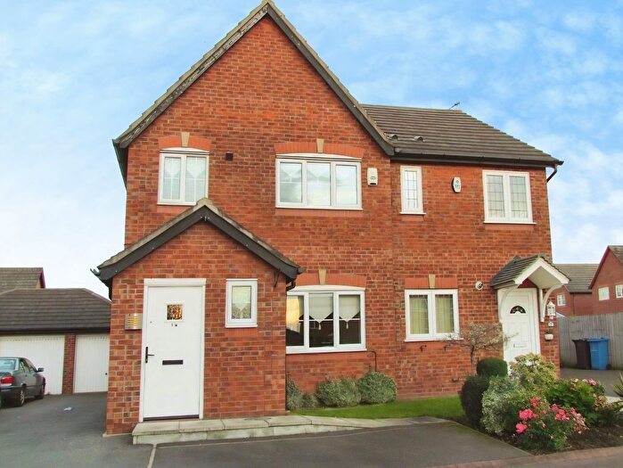 3 Bedroom Semi Detached House To Rent In Metcalf Close, Kirkby, L33