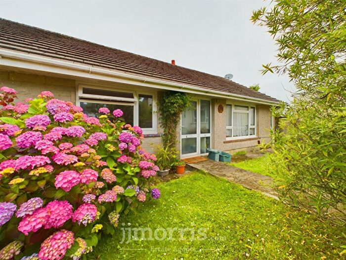 2 Bedroom Semi-Detached Bungalow For Sale In Spring Gardens, Letterston, SA62