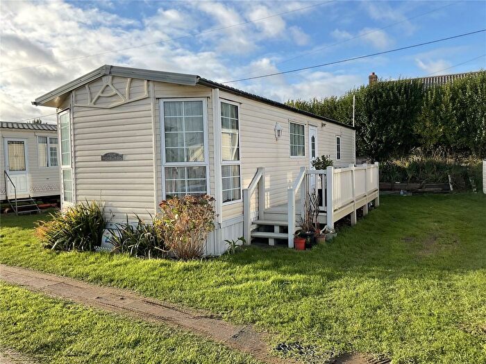 2 Bedroom Mobile/park Home For Sale In Coast Road, Bacton, Norwich, Norfolk, NR12