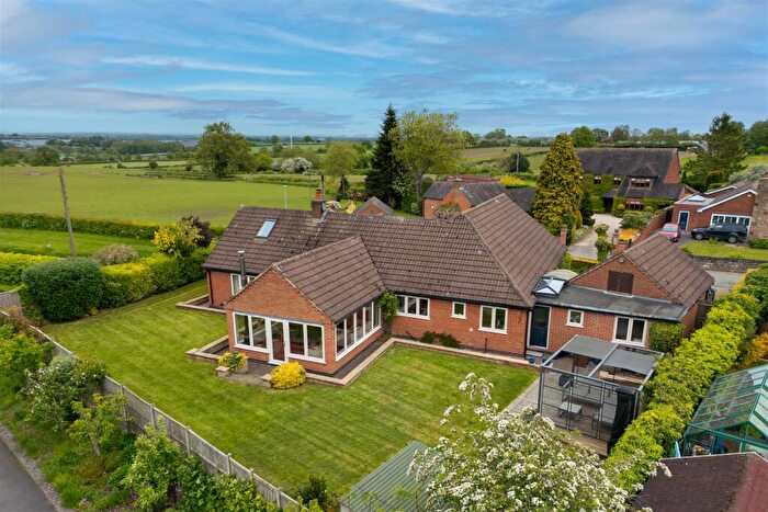 5 Bedroom Detached Bungalow For Sale In Bushton Lane, Anslow, Burton-on-Trent, DE13