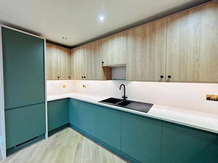 1 Bedroom Flat For Sale In Rye Lane, London, SE15