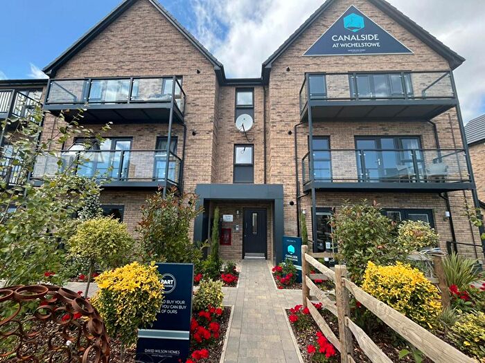 2 Bedroom Flat To Rent In Studley House, Templers Street, Swindon, SN1
