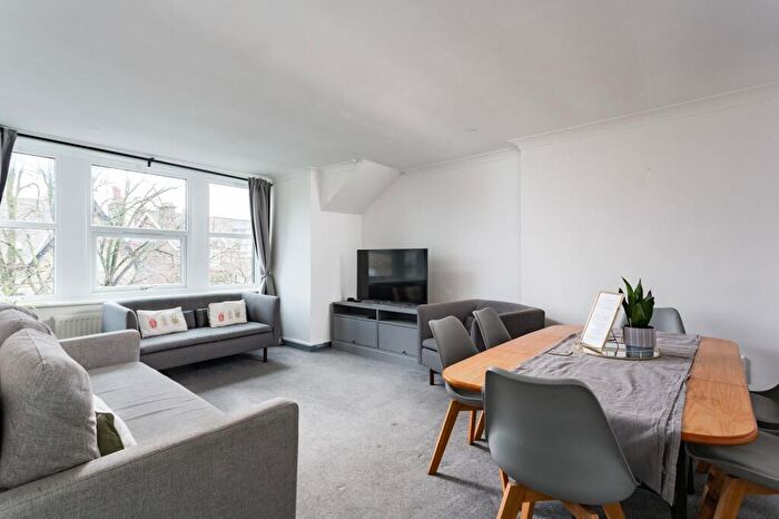 2 Bedroom Flat For Sale In Dragon Parade, Harrogate, HG1