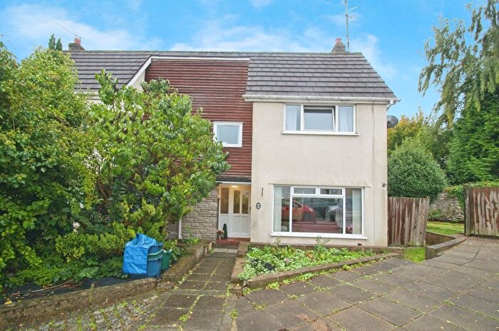 4 Bedroom Semi-Detached House For Sale In Uskvale Drive, Caerleon, Newport, NP18