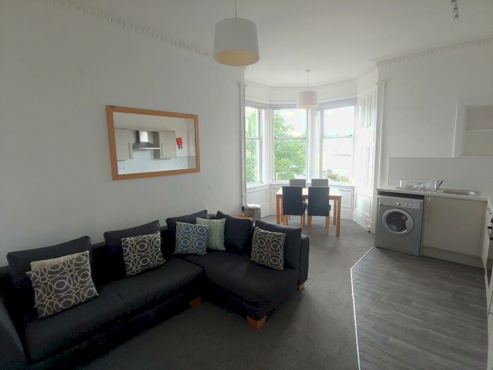 4 Bedroom Flat To Rent In Bellevue Road, New Town, Edinburgh, EH7