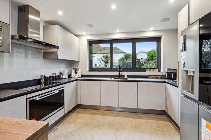 5 Bedroom Detached House For Sale In Rydens Avenue, Walton-On-Thames, KT12