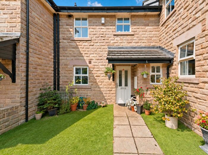 3 Bedroom Mews For Sale In Nickols Lane, Spofforth, Harrogate, HG3