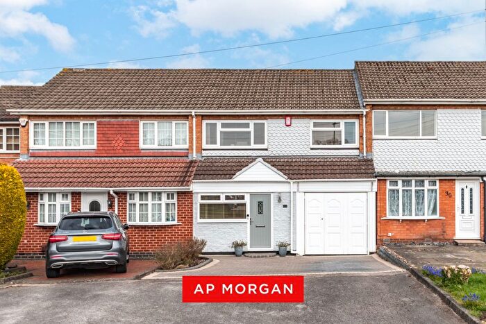 3 Bedroom Terraced House For Sale In Chesterfield Close, Birmingham, West Midlands, B31