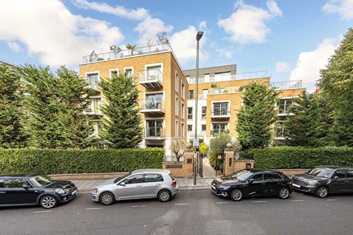 2 Bedroom Flat To Rent In Oakhill Road, Putney, SW15