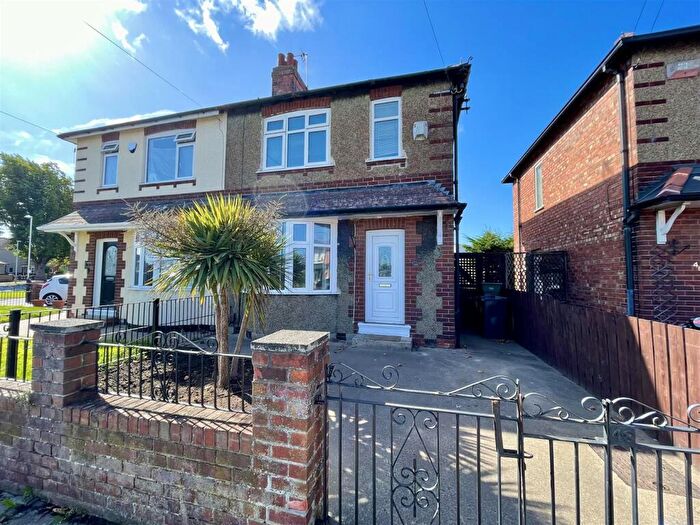 2 Bedroom Semi-Detached House For Sale In The Causeway, Darlington, DL1