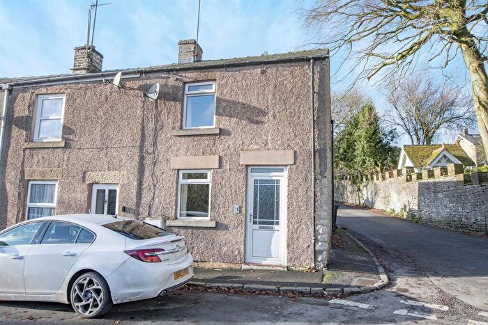 2 Bedroom Cottage To Rent In Sherwood Road, Tideswell, SK17