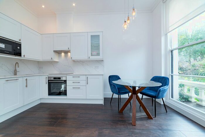 1 Bedroom Flat To Rent In Bristol Gardens, Little Venice, W9