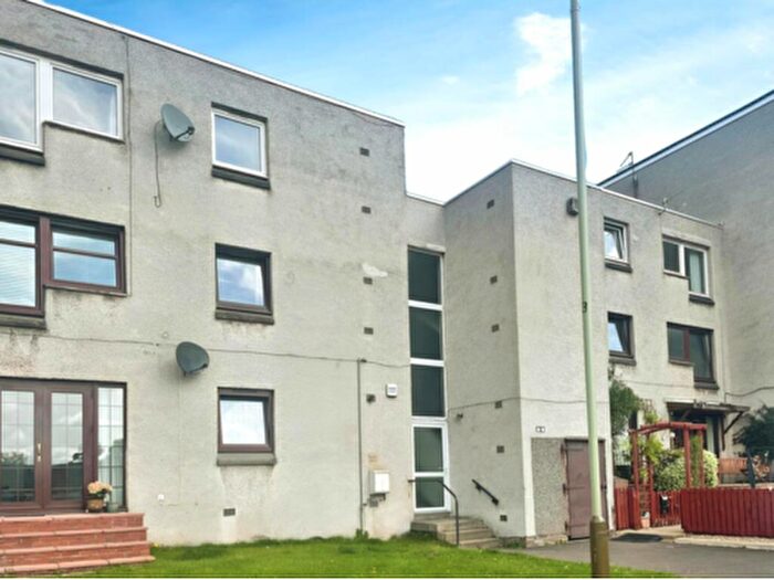 2 Bedroom Flat To Rent In Southampton Place, Dundee, DD4