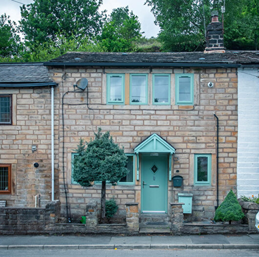 2 Bedroom Terraced House For Sale In Rock Nook, Littleborough, Greater Manchester, OL15