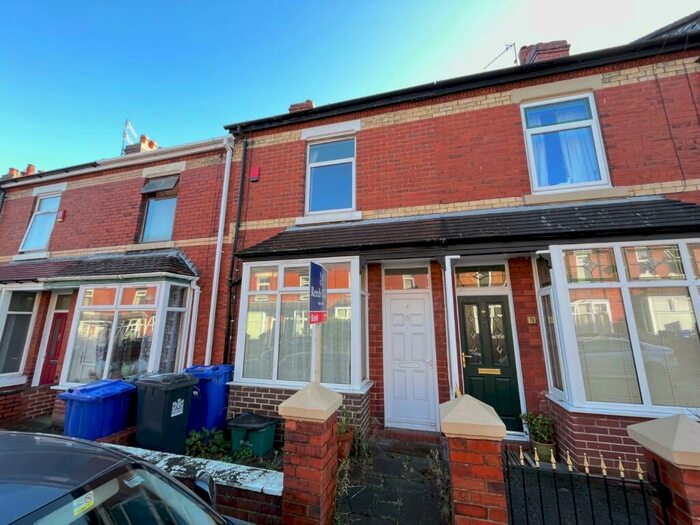 1 Bedroom Garage / Parking To Rent In Thistleberry Avenue, Newcastle, Staffordshire, ST5