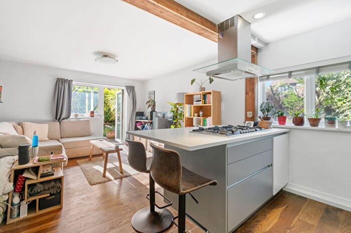 1 Bedroom Flat For Sale In Darlington Road, London, SE27