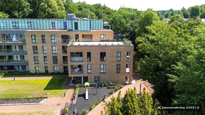 2 Bedroom Flat For Sale In Ashley Road, Epsom, KT18