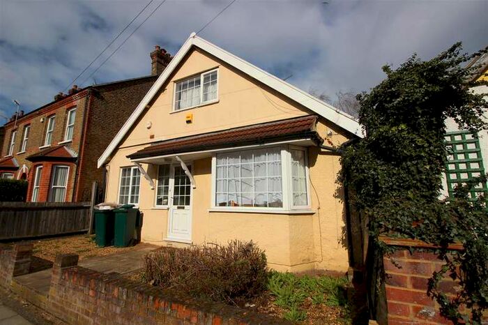 5 Bedroom Detached Bungalow To Rent In Walford Road, Uxbridge, UB8