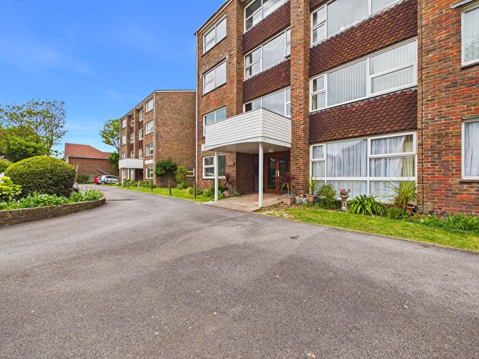 Studio To Rent In Boundary Road, Worthing, BN11