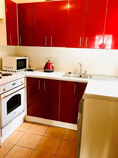 2 Bedroom Flat To Rent In **£pppw Excluding Bills** Flat, Albert Road, Nottingham, NG2